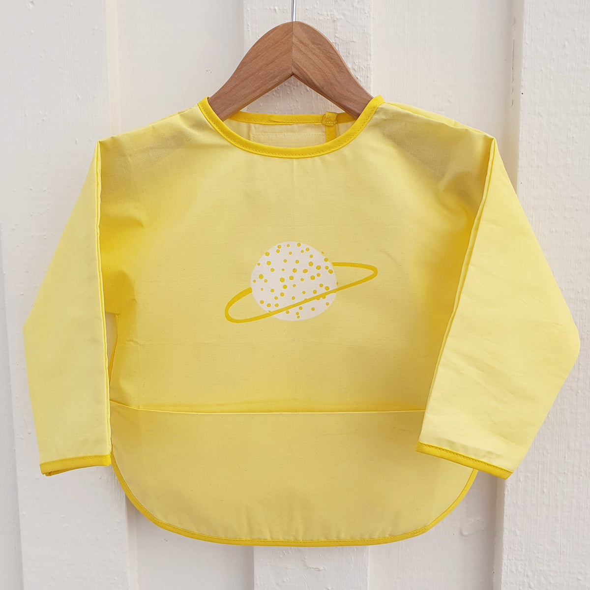 Hagesmæk med ærmer yellow planet