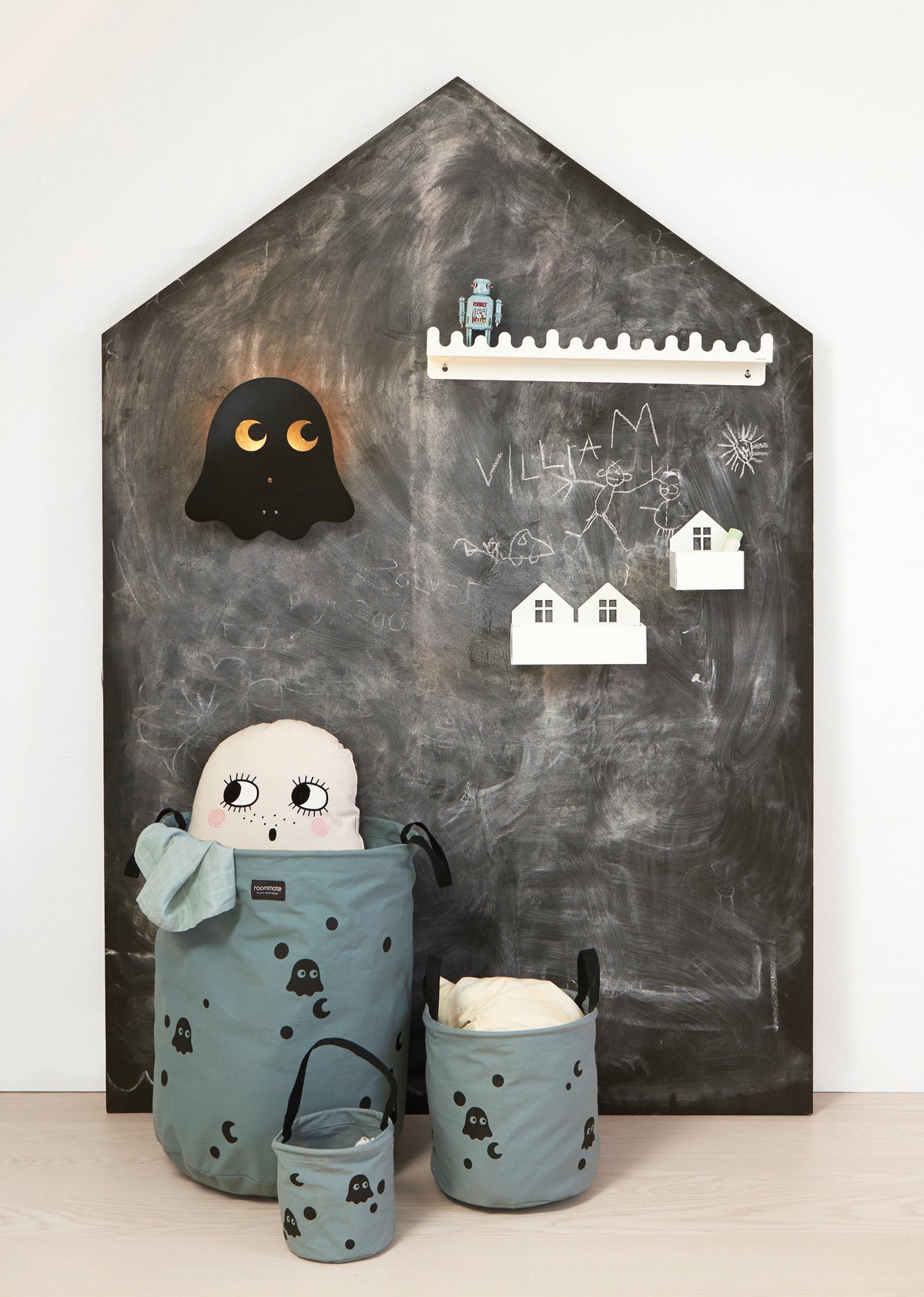 Ghost laundry basket