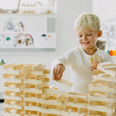 MICKI BYGGSTAVAR 1 000 ST