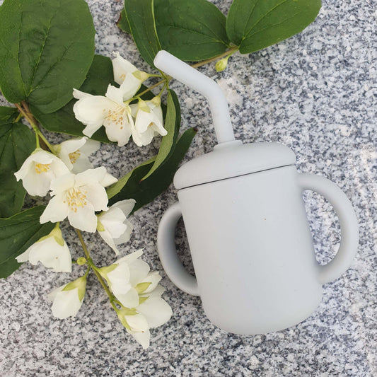 Mugg med sugrör silikon silver grey