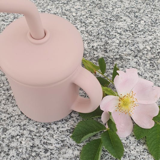 Mugg med sugrör silikon pale mauve