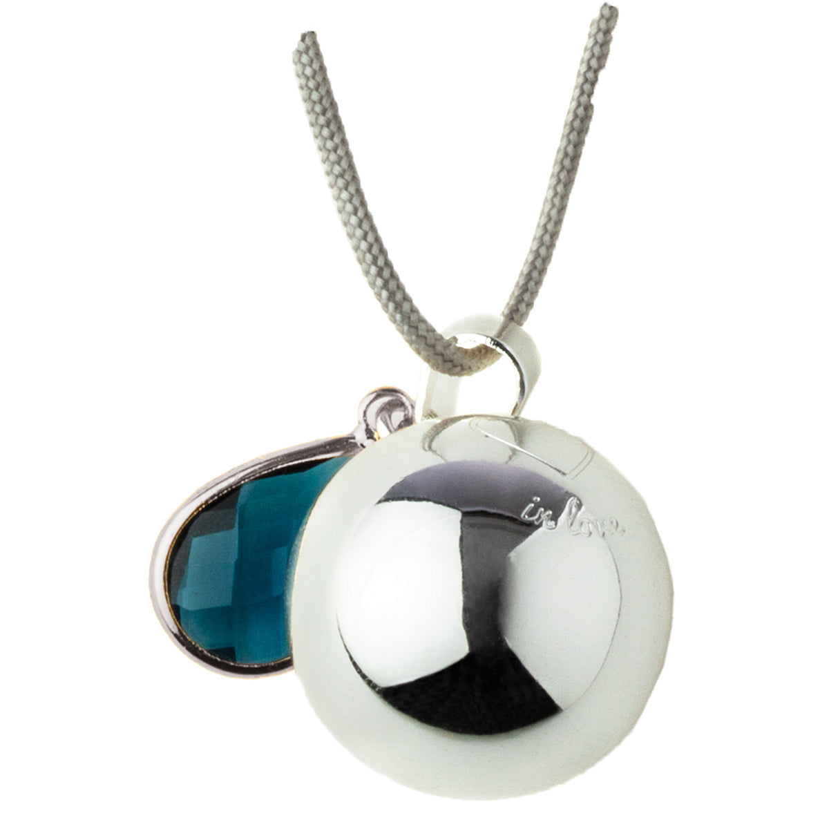 Bola silver in love